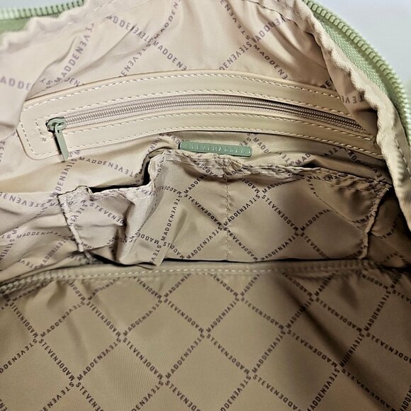Steve Madden DT623615 ML Olive Quilted Puffer Weekender Bag - NWT - Picture 13 of 13